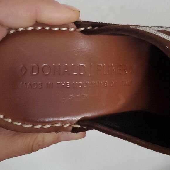 Donald J. Pliner Bozza Western Suede Clogs in Brandy Size 7 - Picture 6 of 14